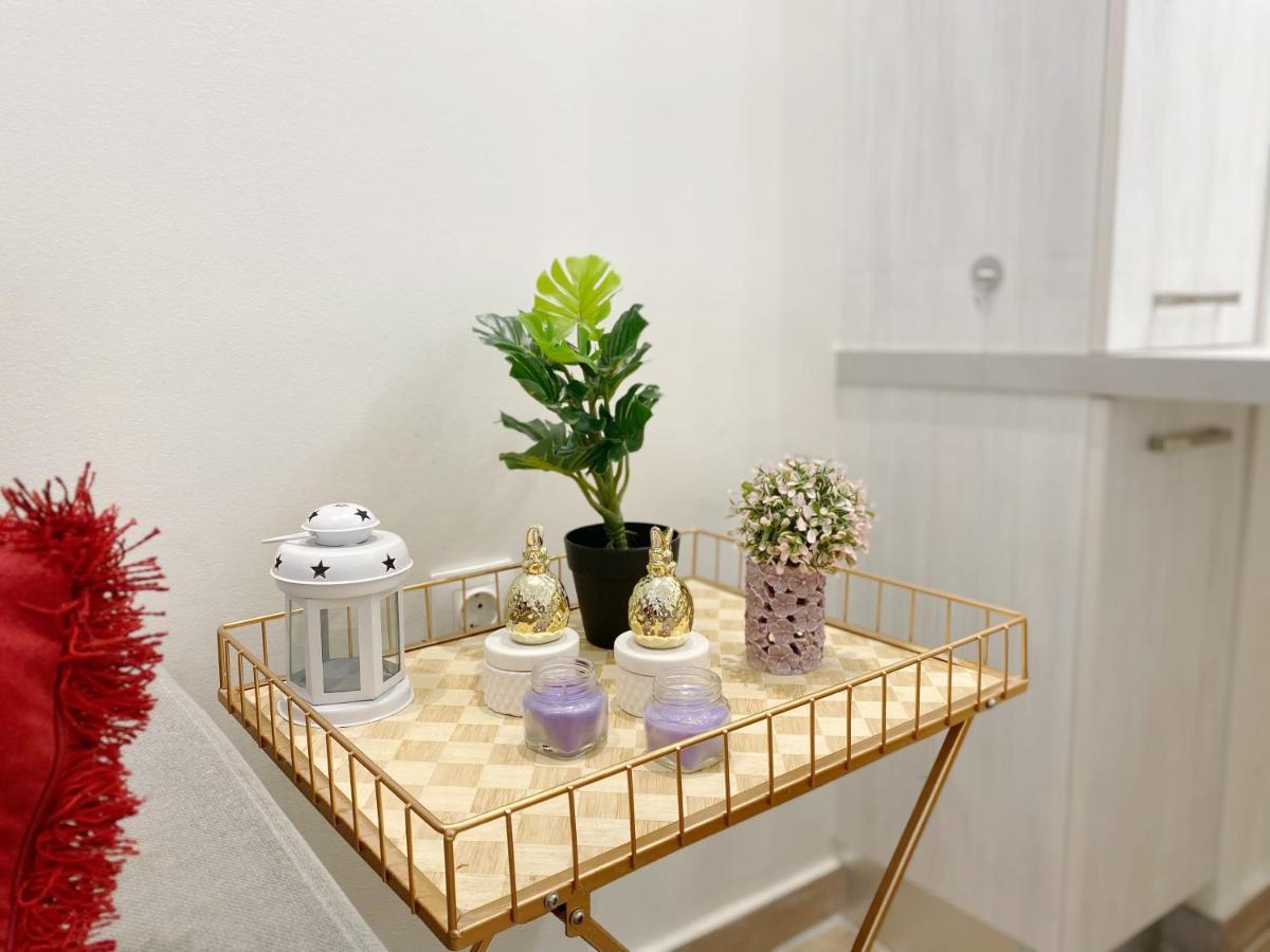 Near Acropolis New 2 Bedrooms Apt In Koukaki Athens Exterior photo