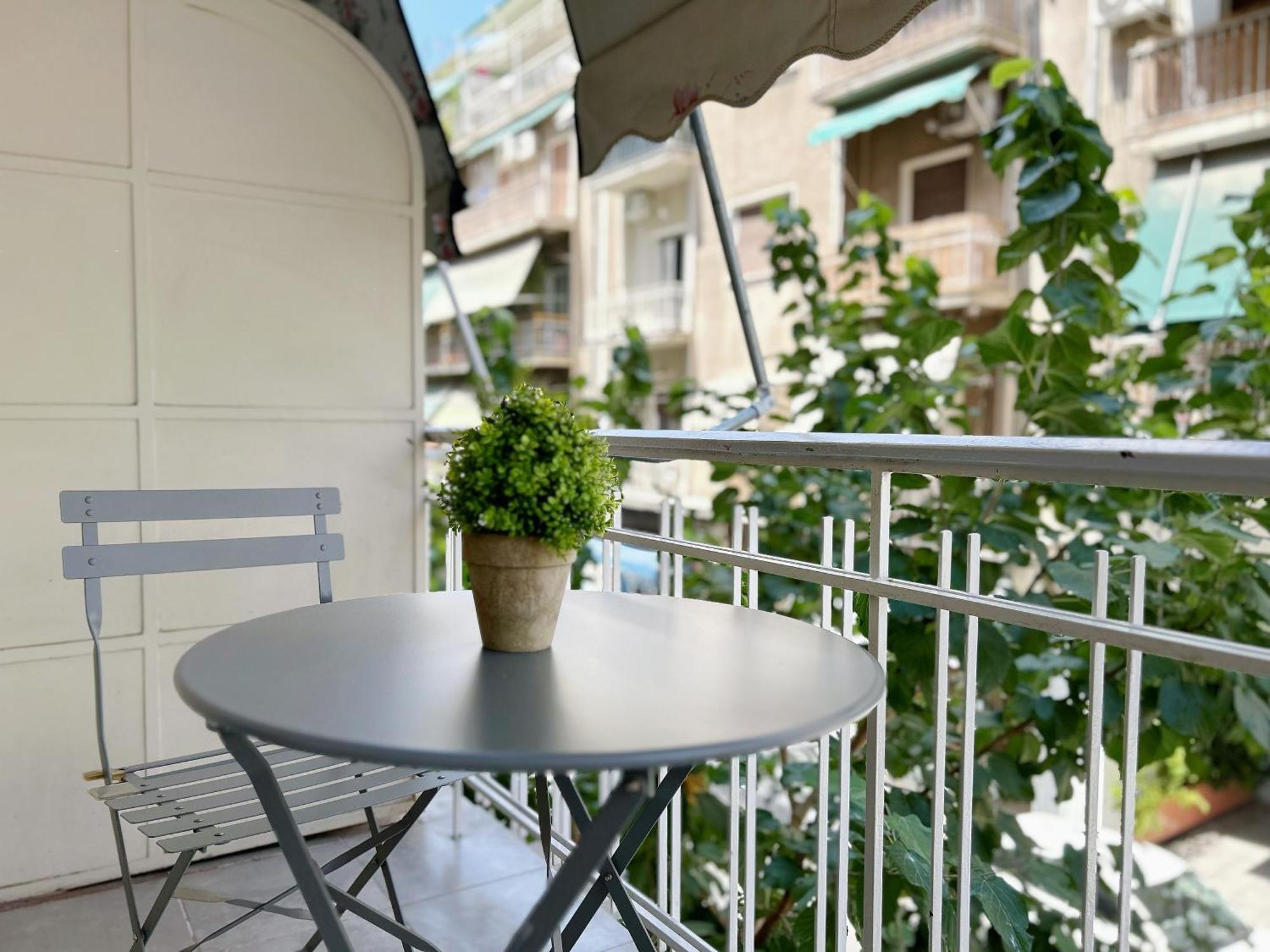Near Acropolis New 2 Bedrooms Apt In Koukaki Athens Exterior photo